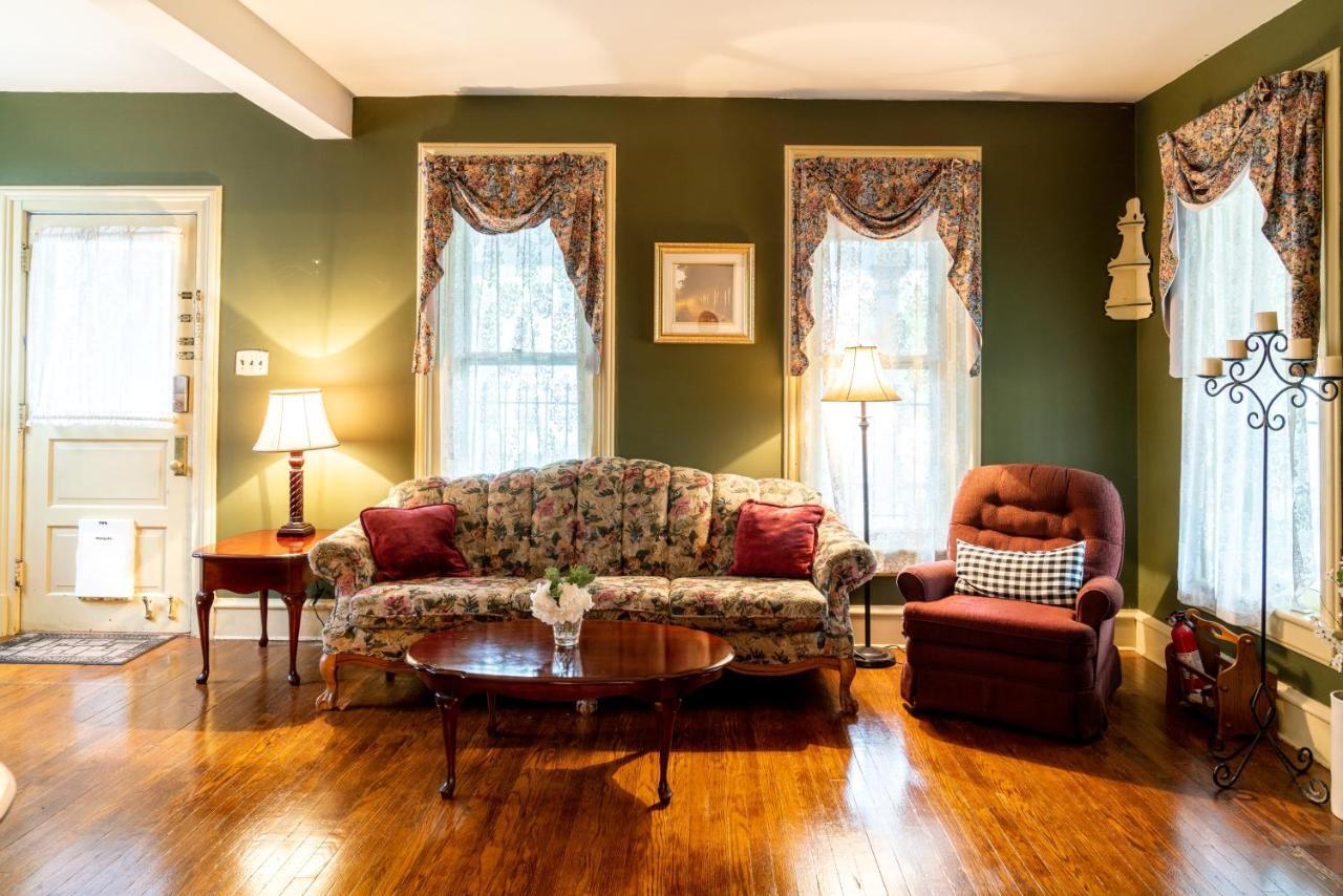 Villa CHARMING EXECUTIVE VICTORIAN MANSION w/ FREE PARKING - near Bucknell Milton Esterno foto